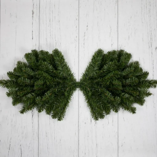 Unlit Swags*Northlight 32" Canadian Pine Artificial Christmas Door Swag - Unlit