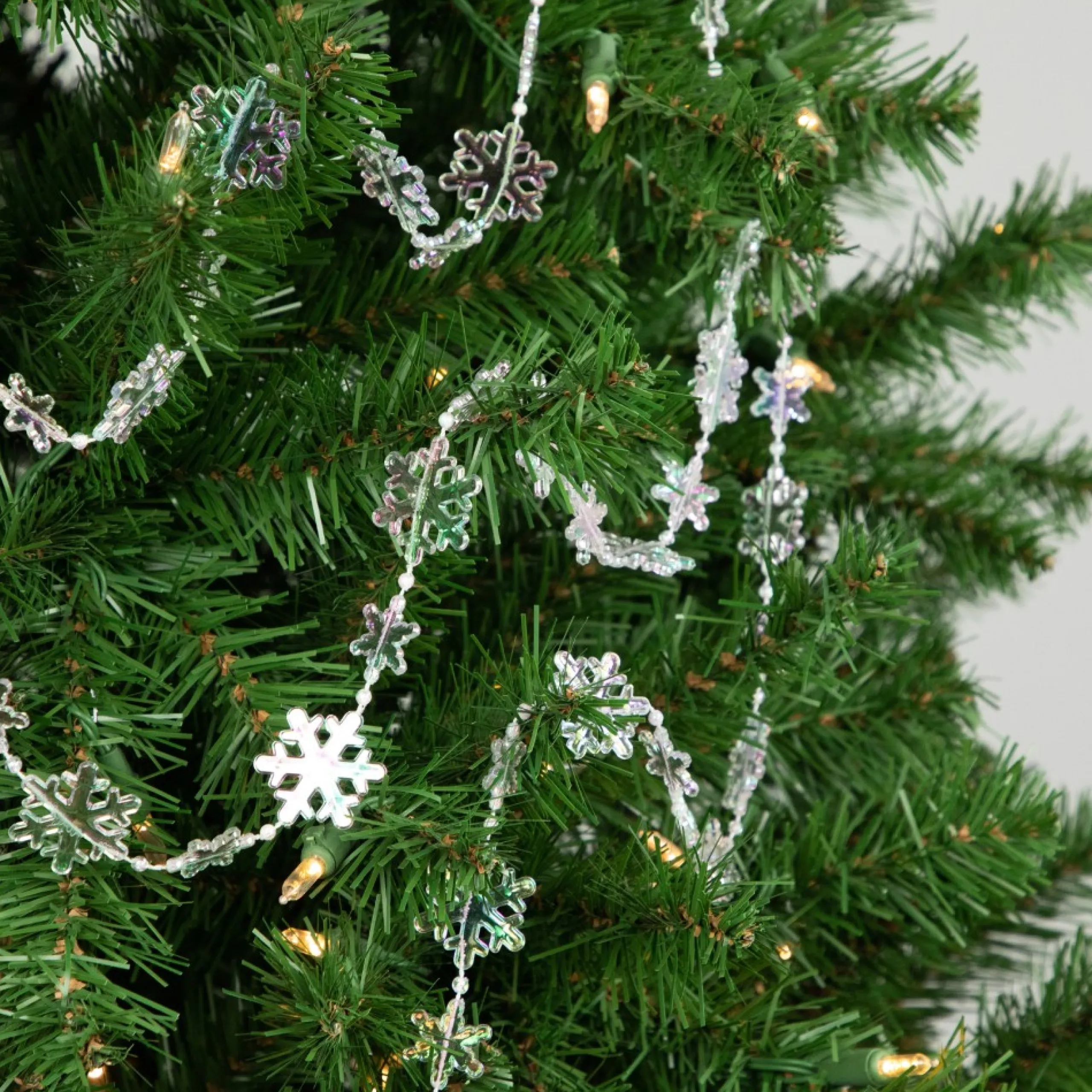 Beaded Garland*Northlight 8' Clear Iridescent Snowflake Beaded Christmas Garland, Unlit