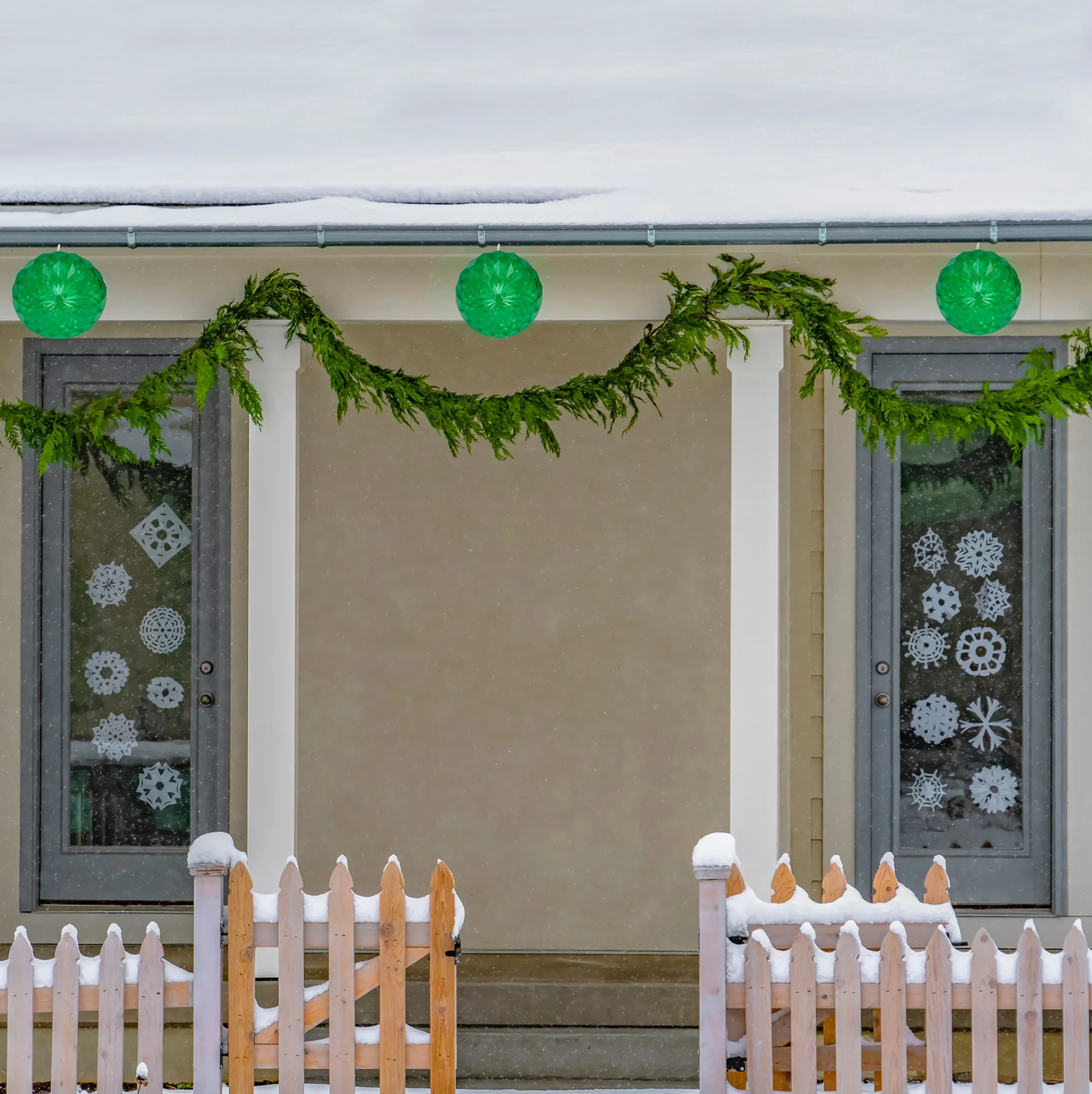 Northlight 6" Led Lighted Green Crystal Sphere Outdoor Christmas Decoration