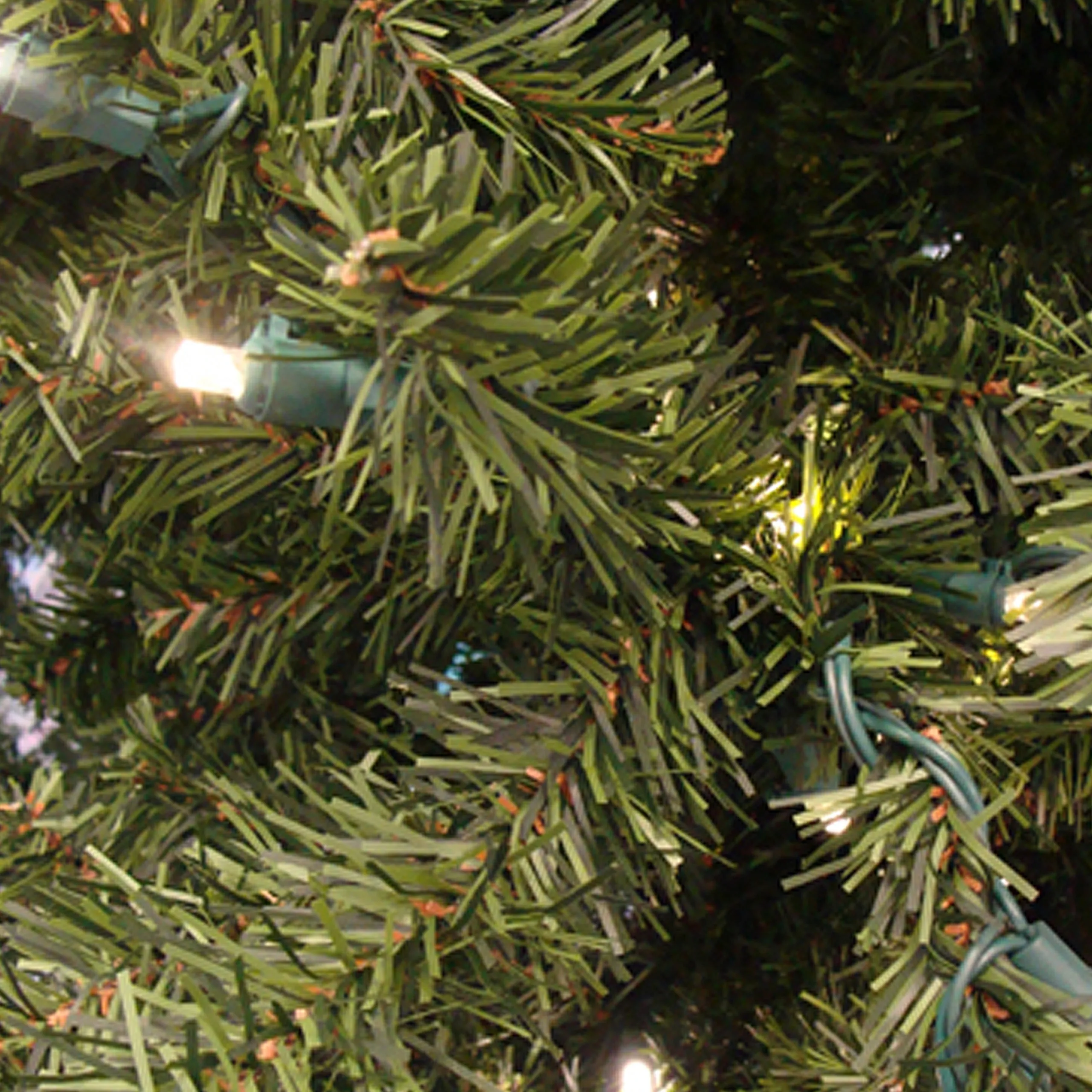 Darice 7 And 7.5 Feet Tall>7' Pre-Lit Full Canadian Pine Artificial Christmas Tree - Clear And Pure Led Lights