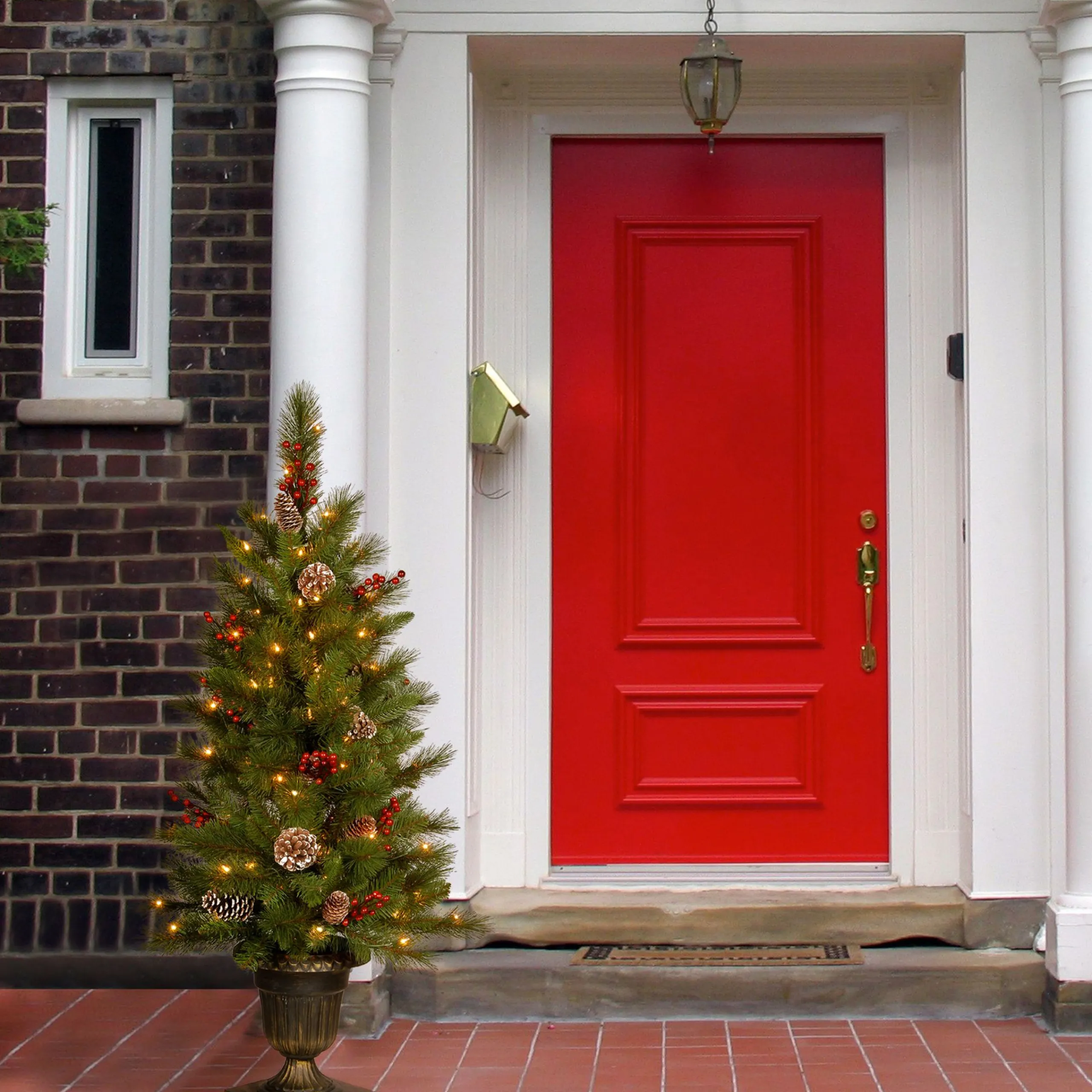 National Tree Company Potted Trees>4' Pre-Lit Potted Berry Entrance Christmas Tree, Clear Lights
