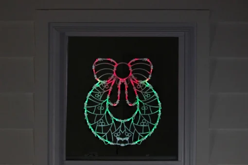 Window Decorations*Northlight 16" Red And Green Led Lighted Wreath Christmas Window Silhouette Decoration