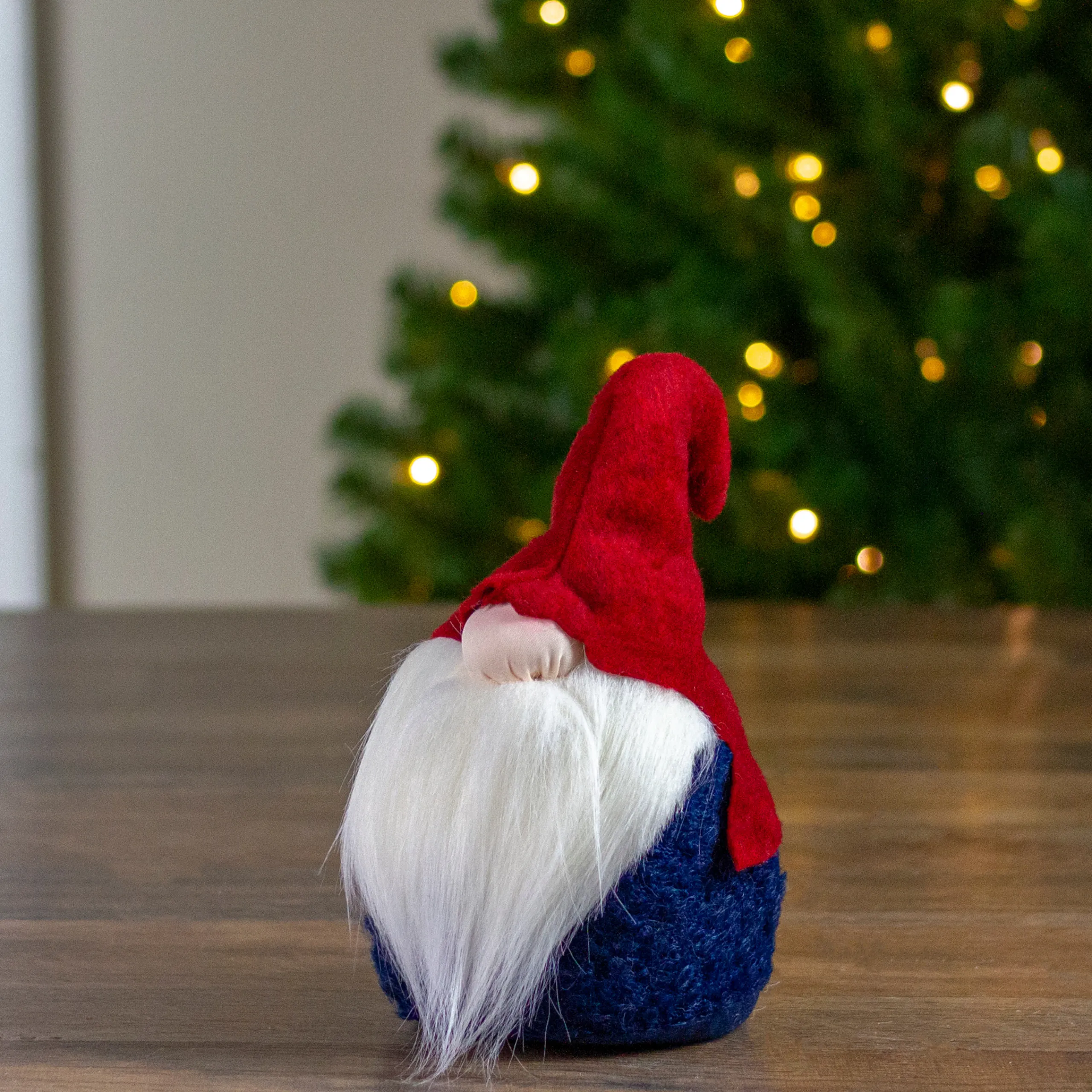 Northlight Fantasy & Sci Fi>10" Red And White Gnome With Hat Christmas Figurine