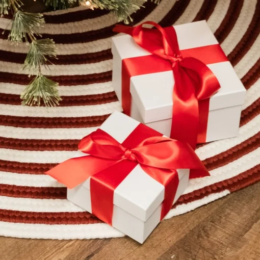 50 Inch And Larger*Colonial Mills 50" Red And White Woven Candy Cane Round Christmas Tree Skirt