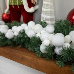 Shatterproof Ball Garland*Northlight 6' White 3-Finish Shatterproof Ball Christmas Garland