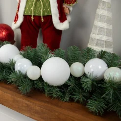 Shatterproof Ball Garland*Northlight 6' White Shatterproof Ball 3-Finish Christmas Garland