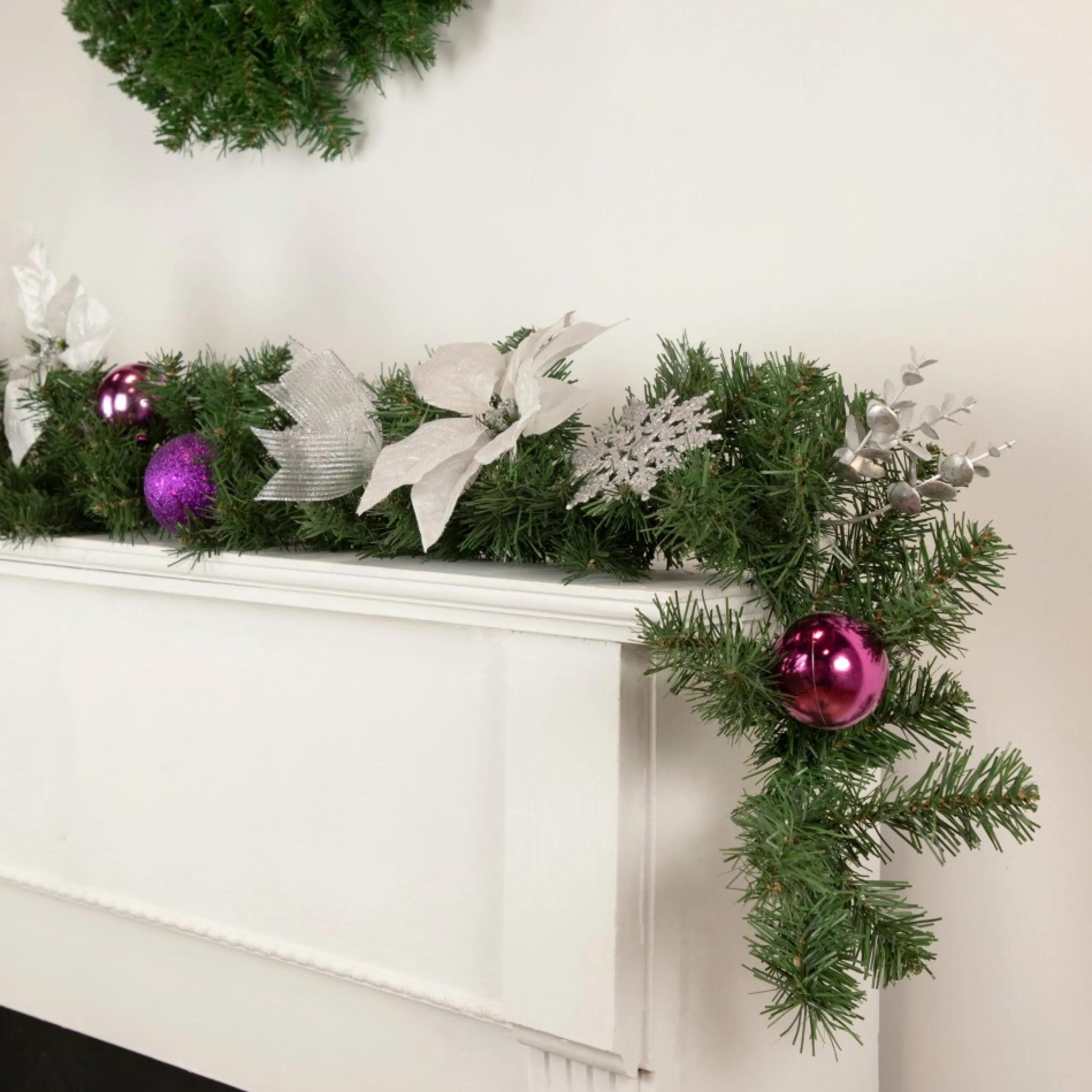 Specialty Garland*Northlight 6' X 9" Foliage, Poinsettia And Ornament Artificial Christmas Garland, Unlit