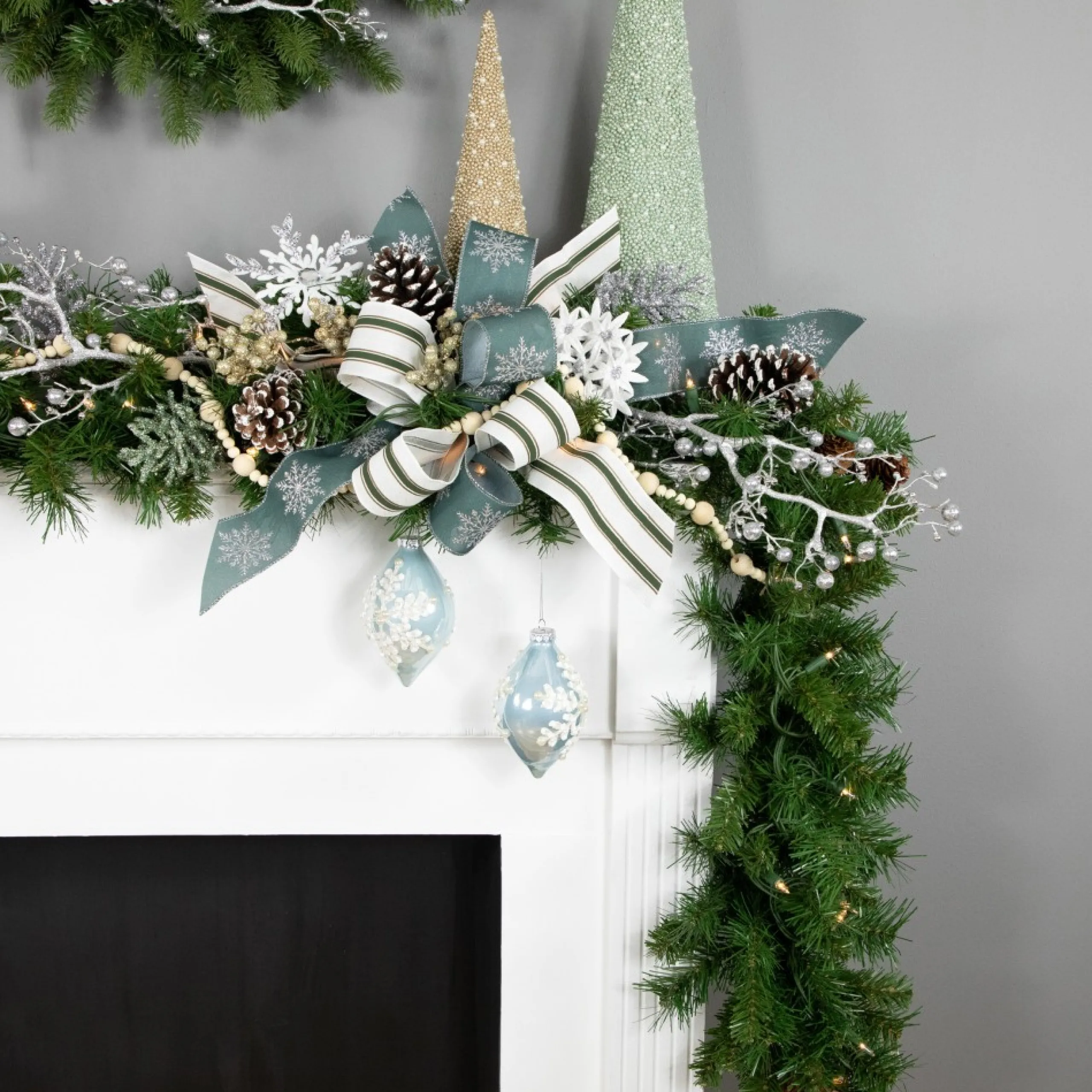 Pre-Lit Garland*Northlight 9' X 12" Pre-Lit Dakota Red Pine Artificial Christmas Garland, Clear Dura-Lit Lights