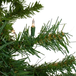 Pre-Lit Garland*Northlight 9' X 12