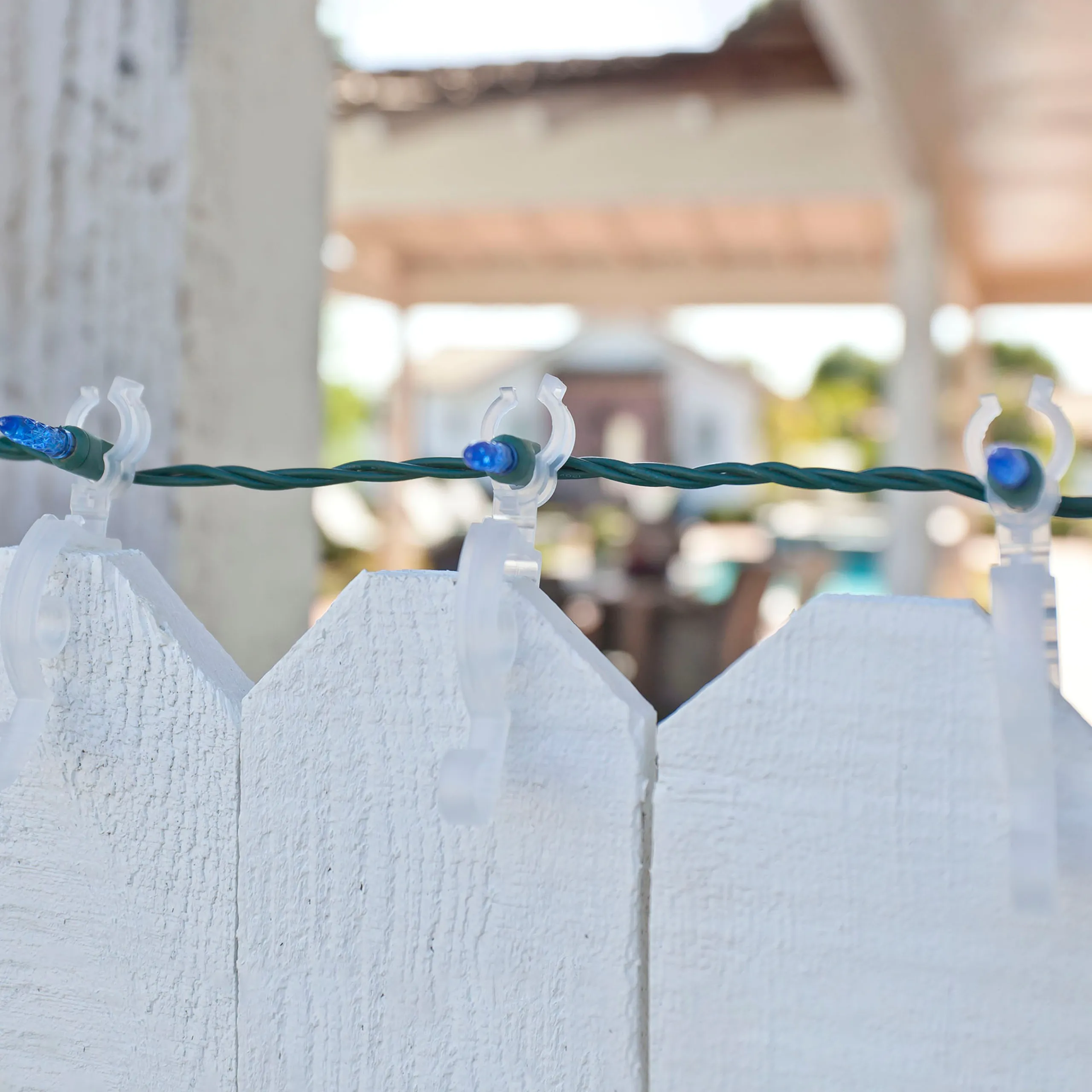 Northlight Bucket Of 150 Clear Max Pro Anywhere Flip Christmas Light Clips