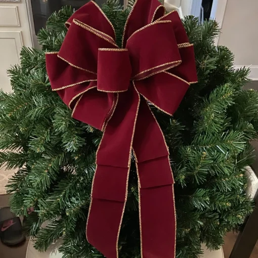 Unlit Wreaths*Northlight Deluxe Windsor Full Pine Artificial Christmas Wreath - 24-Inch, Unlit