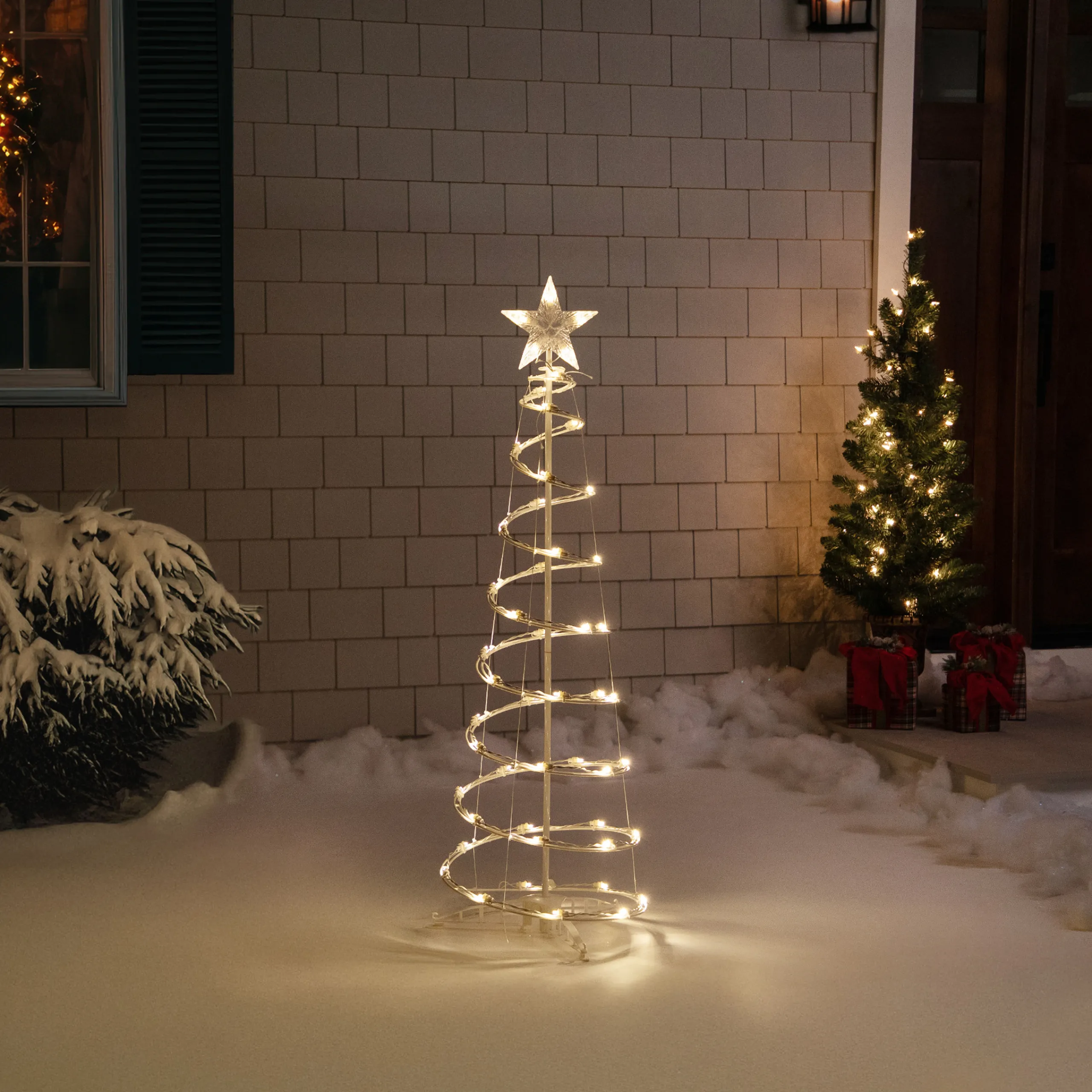 Northlight Spiral Trees>4Ft Led Lighted Spiral Cone Tree Outdoor Christmas Decoration, Warm White Lights