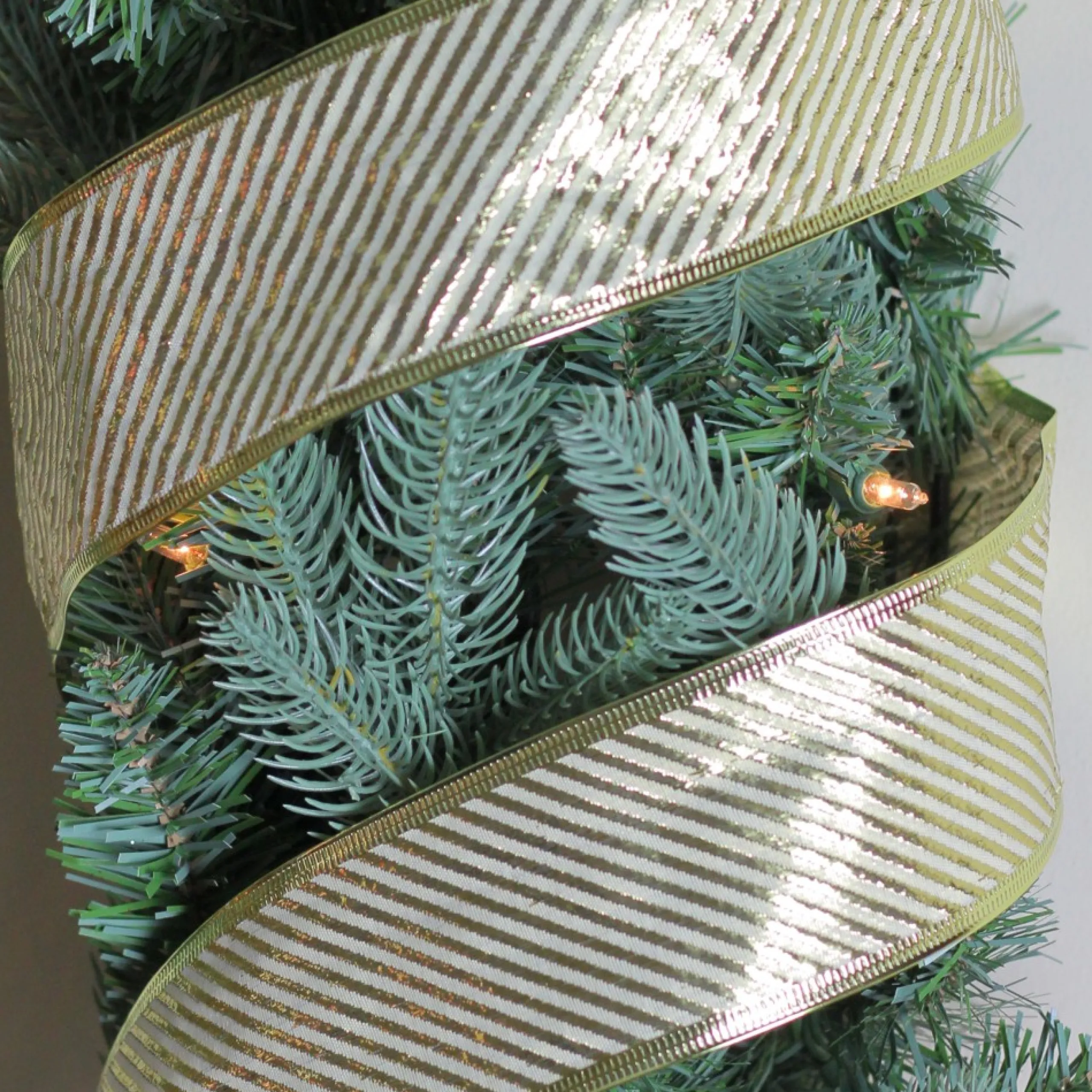 Ribbon*Northlight Gold And White Diagonal Stripe Wired Christmas Craft Ribbon 2.5" X 10 Yards