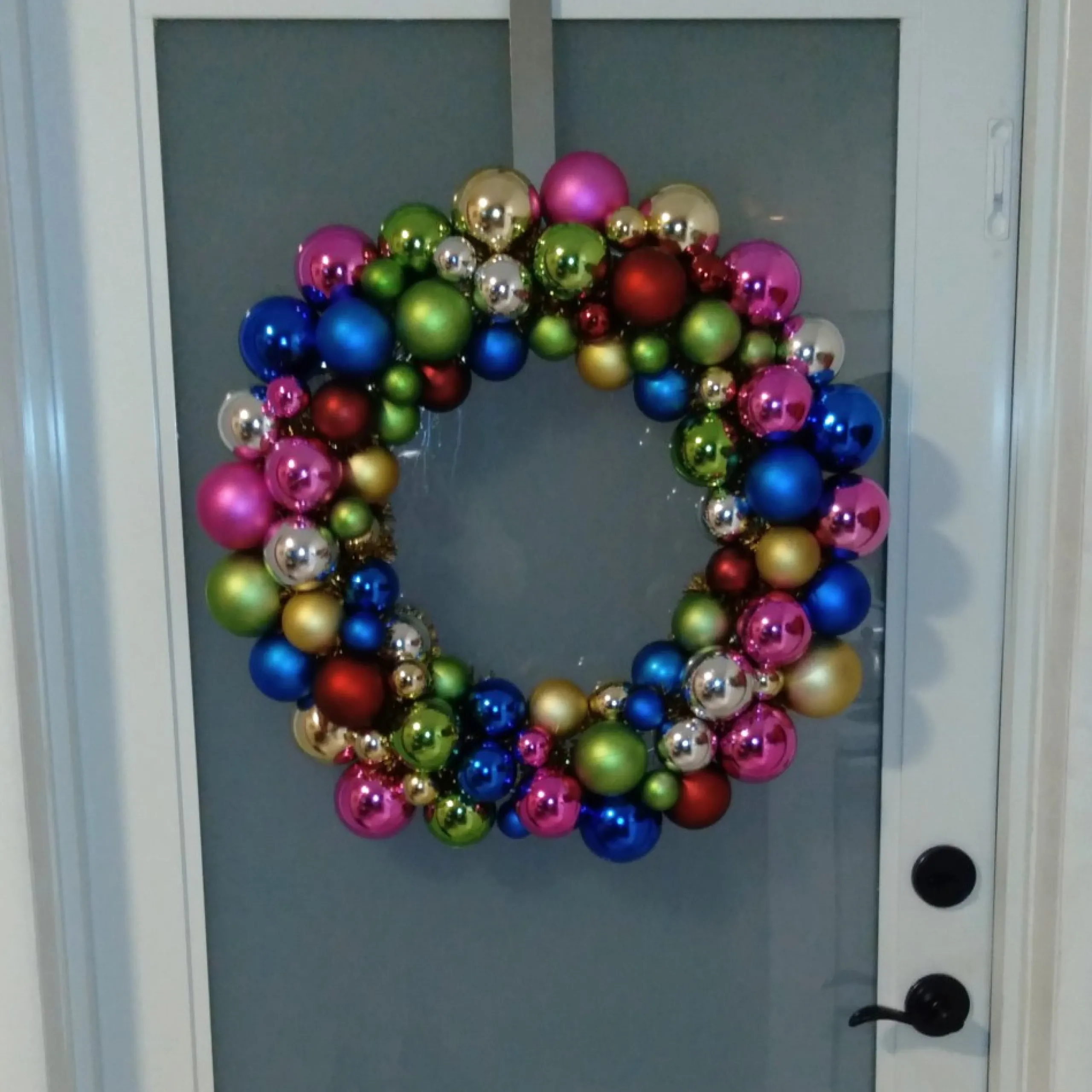 Shatterproof Ball Wreaths*Northlight Multi-Color 2-Finish Shatterproof Ball Christmas Wreath, 24-Inch
