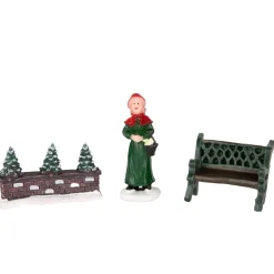 Christmas Villages*Northlight 7-Piece Christmas Village Figurine And Tree Display Set