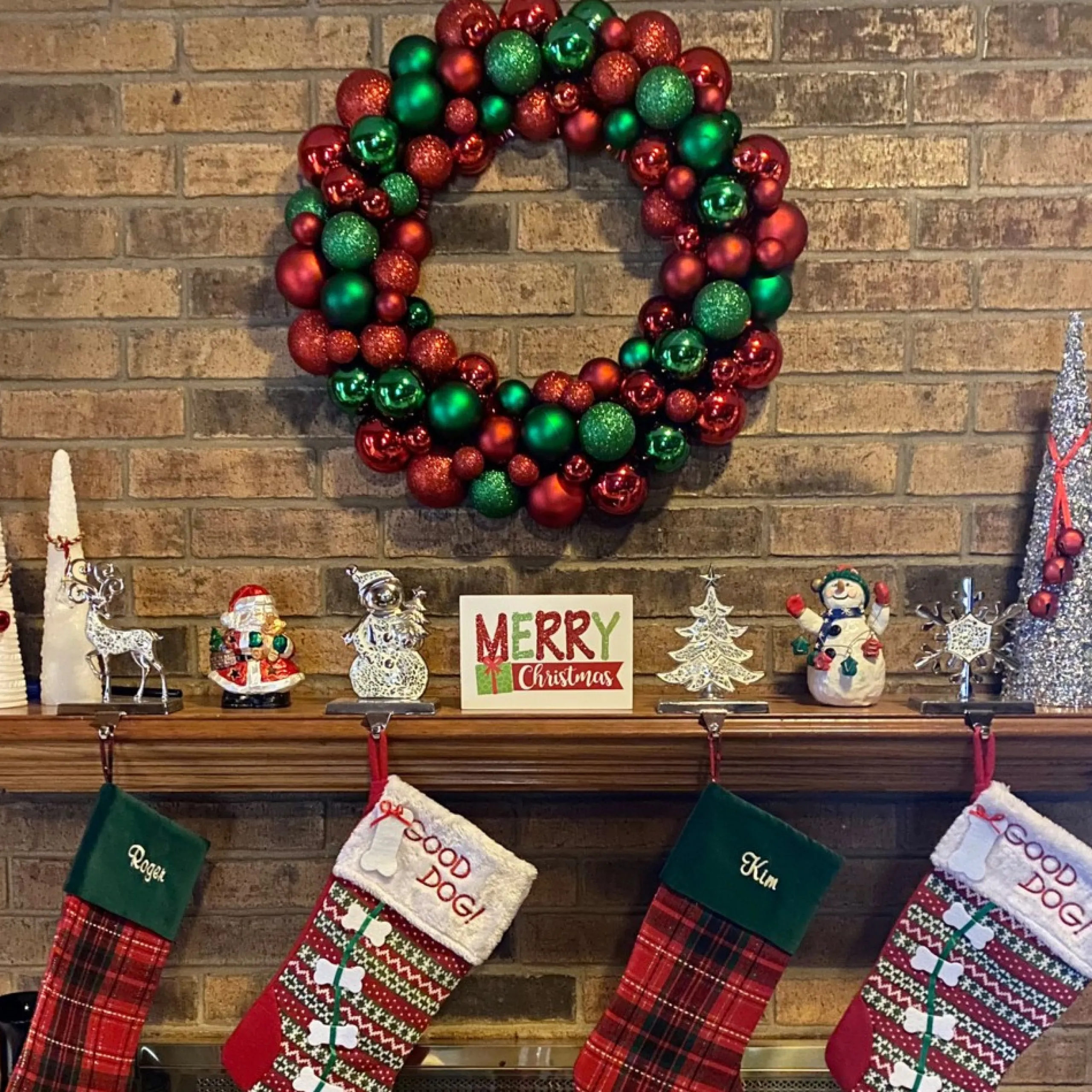 Shatterproof Ball Wreaths*Northlight Red And Green 3-Finish Shatterproof Ball Christmas Wreath - 24-Inch, Unlit