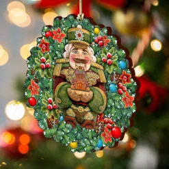 Designocracy Nutcrackers>Set Of 2 Nutcracker's Gift Wreath Wooden Christmas Ornaments 5.5"